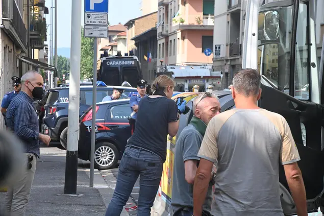 L'ispezione nell'ex hotel Astor (Ansa)