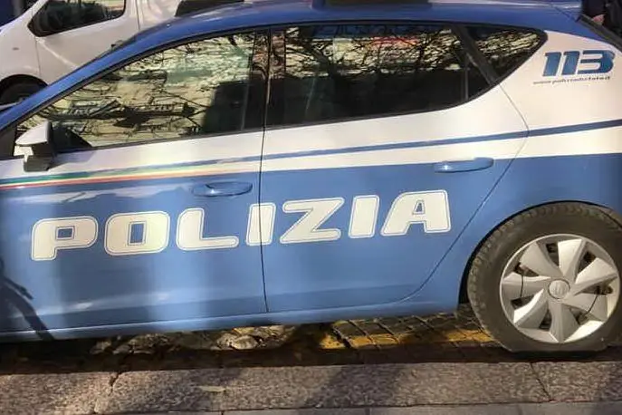 Polizia (Foto L'Unione Sarda)