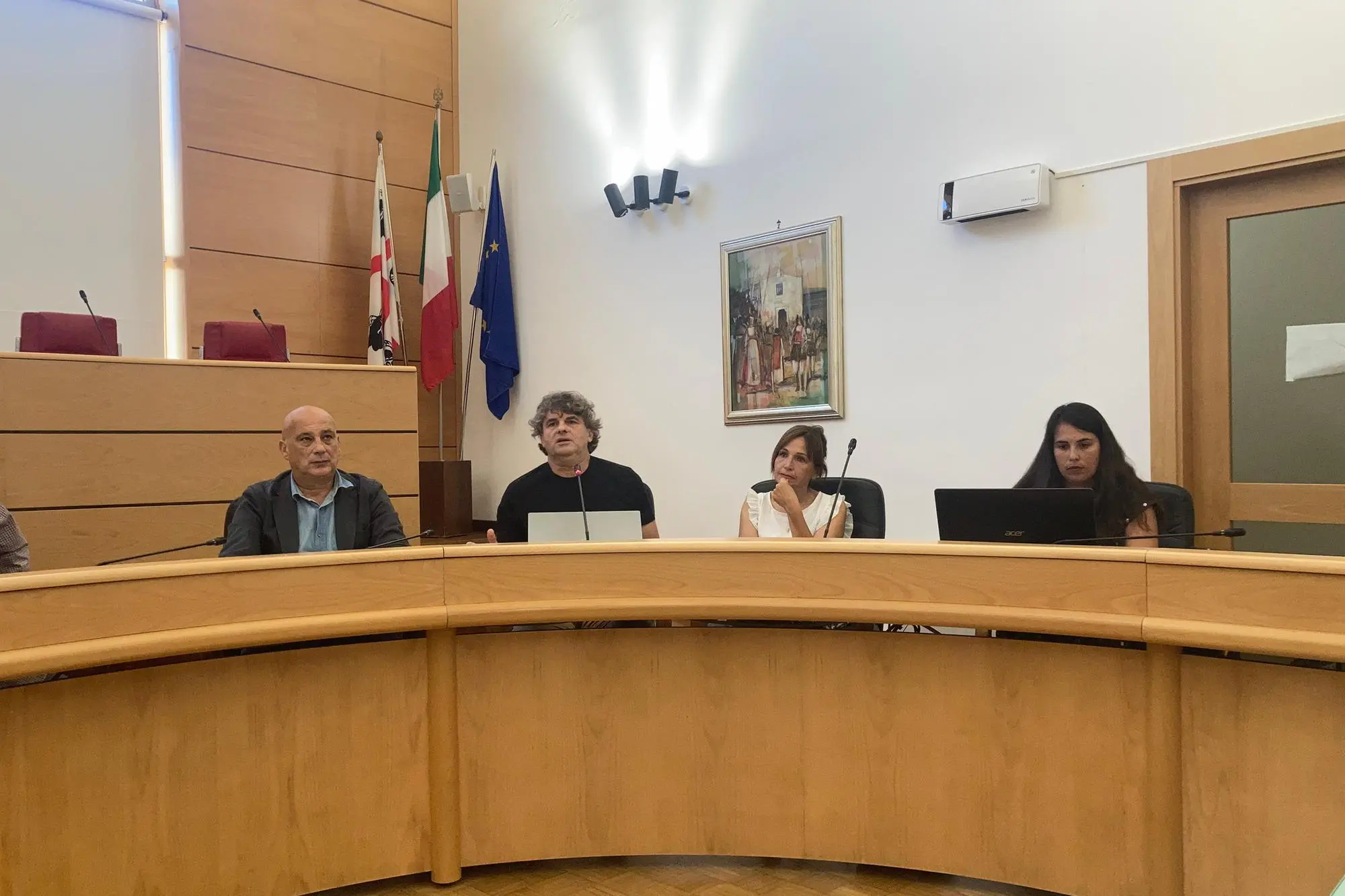 Commissione Bilancio riunita a Porto Torres (foto Pala)