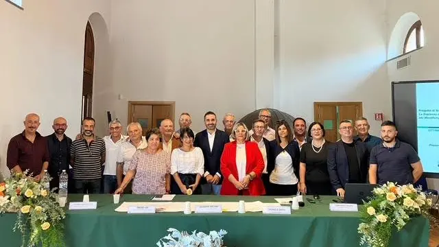 https://immagini.unionesarda.it/version/c:NjhhNTc5YmEtOGViZS00:ZjcwNzllYzctZjQzZC00/image.webp?f=16:9