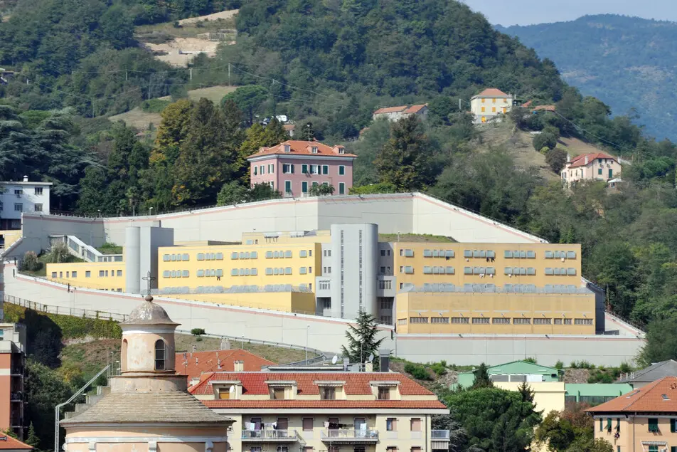 Il carcere femminile di Pontedecimo nel quale da lunedì è rinchiusa la donna accusata di aver ucciso la figlia (Ansa)