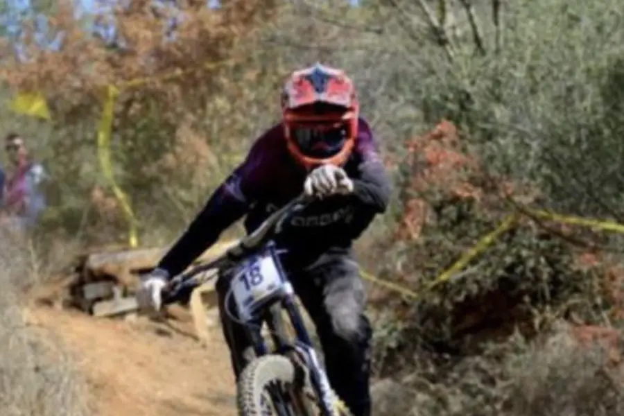 Giacomo Spanu della Cros Bike in azione (foto Andrea Serreli)