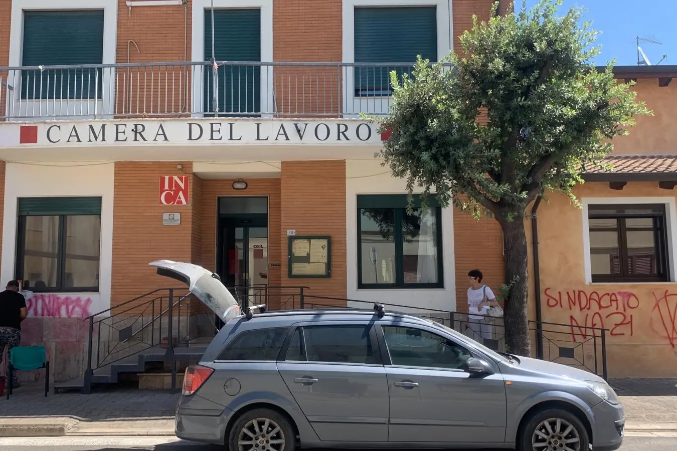 Le scritte a San Gavino Monreale (foto Pittau)