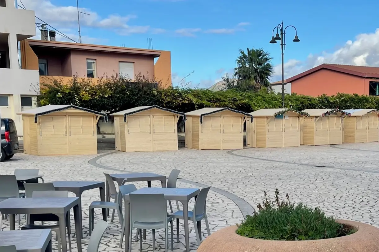 Le casette di Natale (foto Agus)
