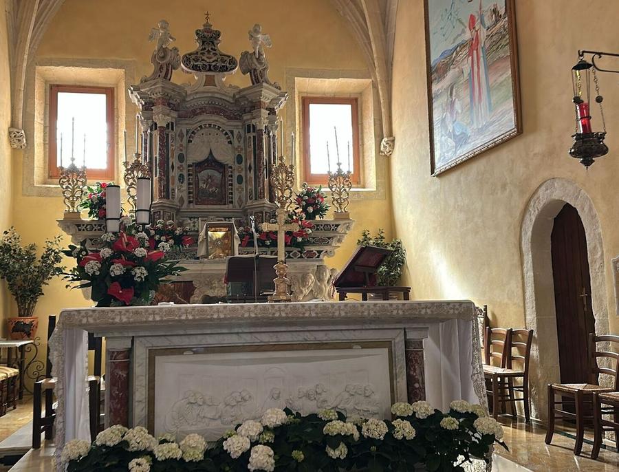 Lo strano furto in chiesa: dubbi e paure