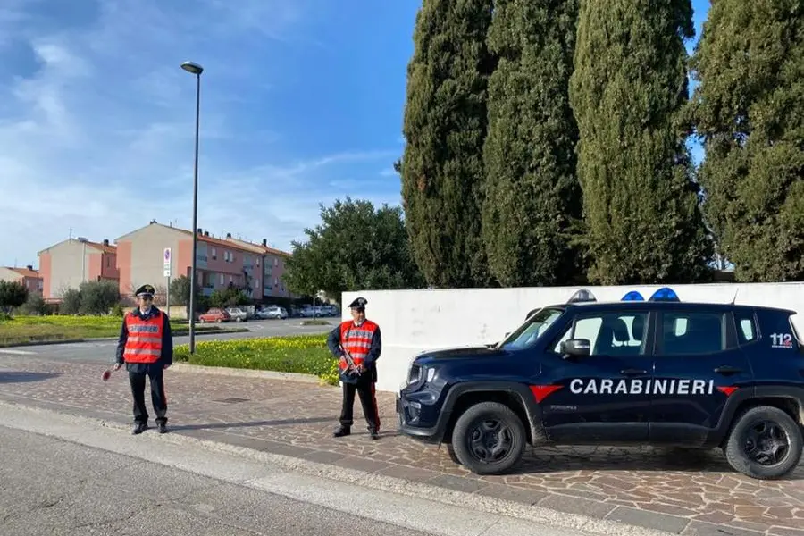 Un posto di blocco dei carabinieri (L'Unione Sarda - Scano)