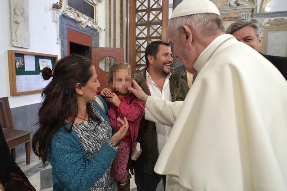 Casal Bruciato, Papa Francesco incontra la famiglia rom
