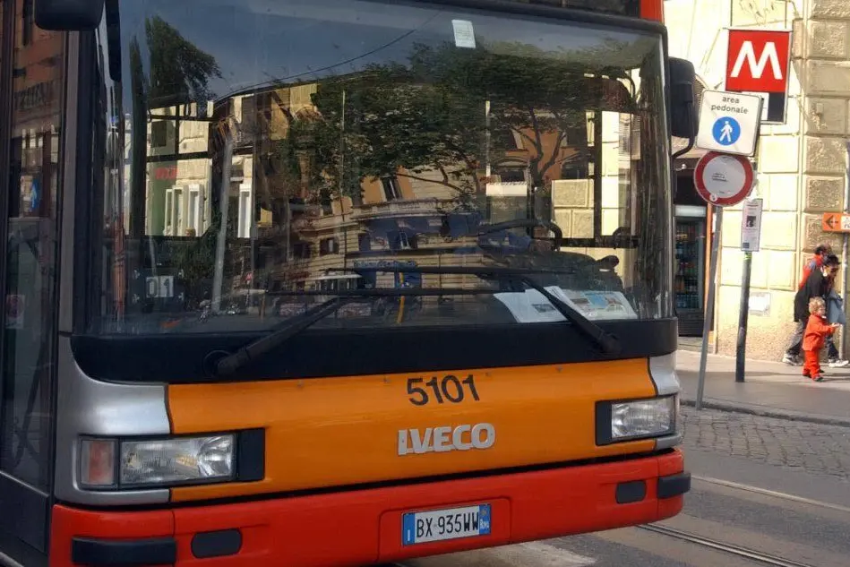 Un autobus (Archivio L'Unione Sarda)