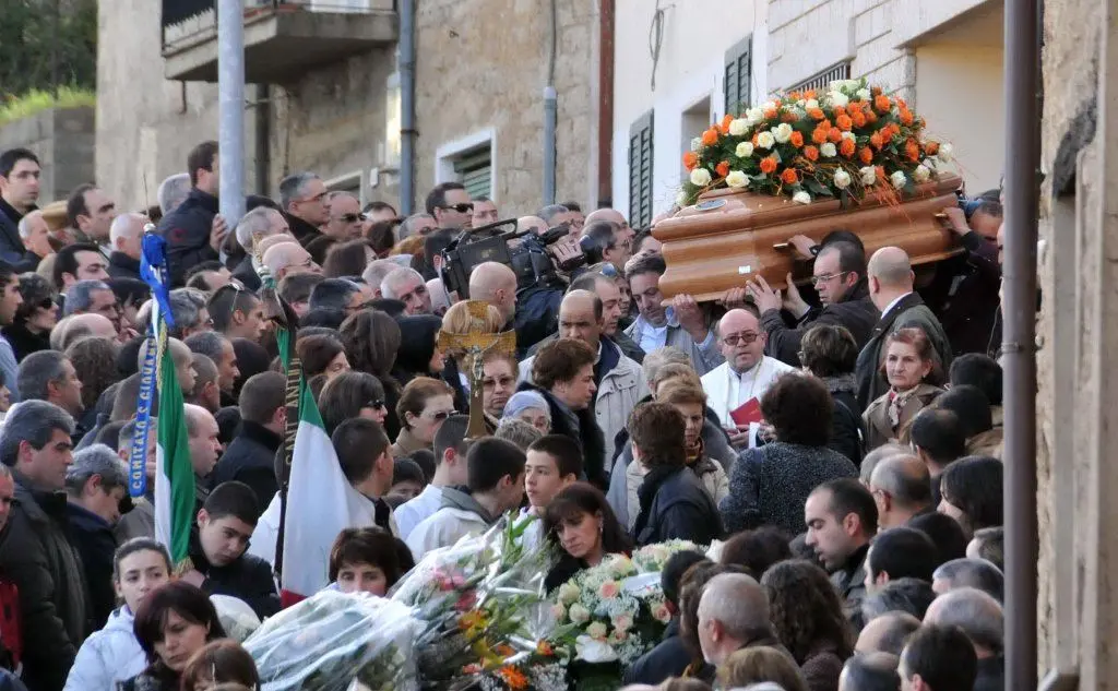 I funerali di Dina Dore (Tutte le foto sono Archivio L'Unione Sarda - Locci)