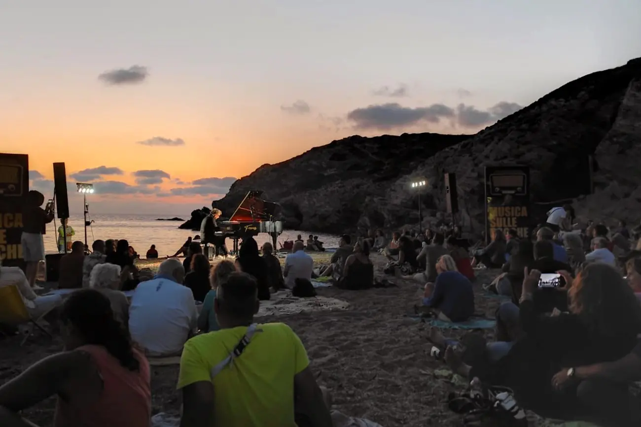Il concerto di Remo Anzovino all'Argentiera (foto G. Marras)