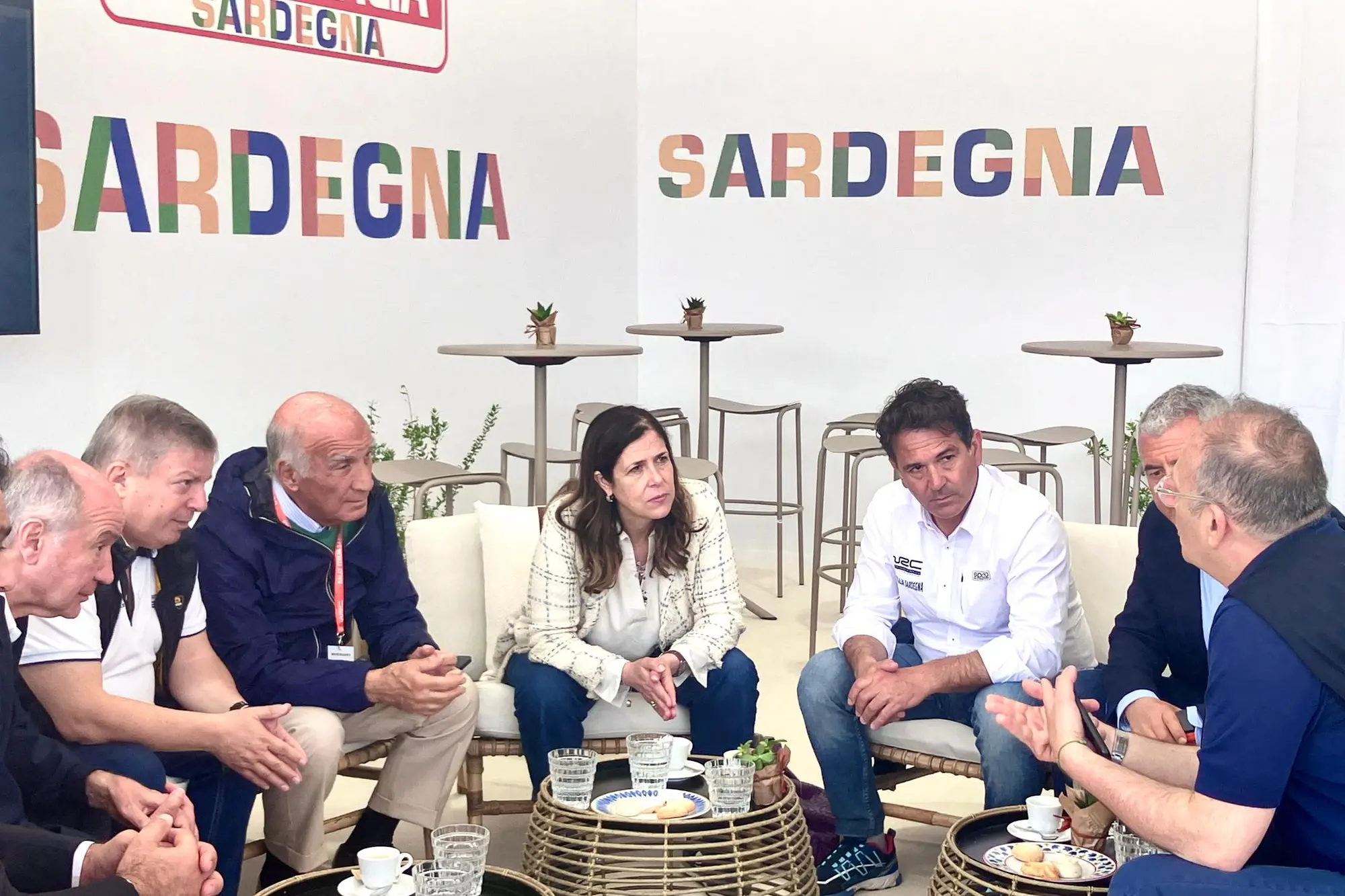 L’incontro della presidente Alessandra Todde coi vertici Aci a Casa Sardegna (foto Vanna Chessa)