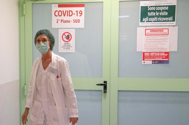Covid, in Italia 34.978 casi e 45 morti: in crescita i ricoveri