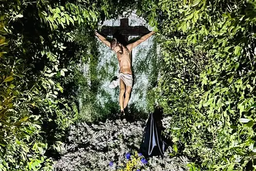 Cristo Chida Santa e su Nennere