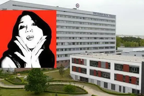 Ospedale di Berlino. Nel riquadro a sinistra Alessandra Solinas in una foto stilizzata tratta dal suo profilo Fb