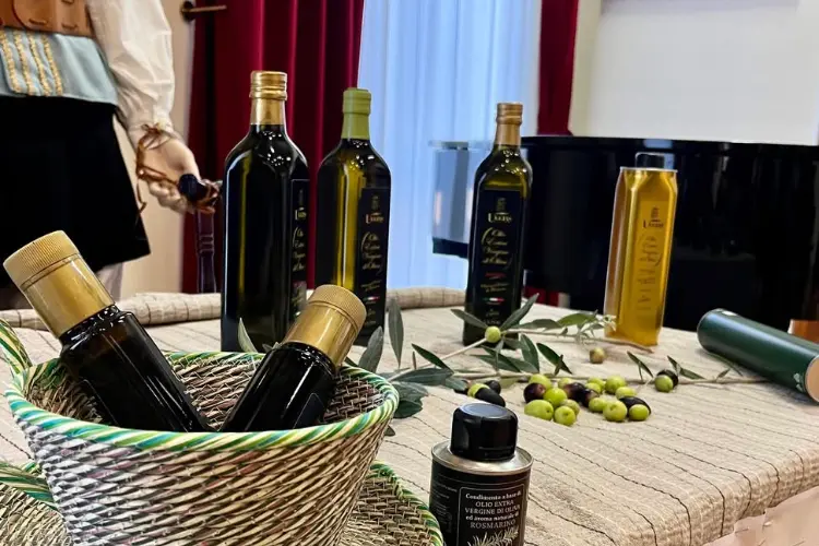 La presentazione dell'olio di Sorso (foto concessa)