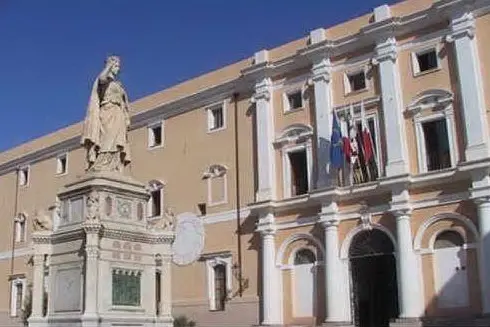 Il Municipio di Oristano (foto d'archivio)
