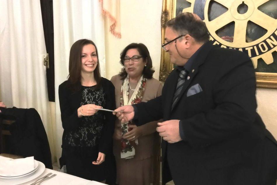 Il Rotary club premia la studentessa modello di Carbonia