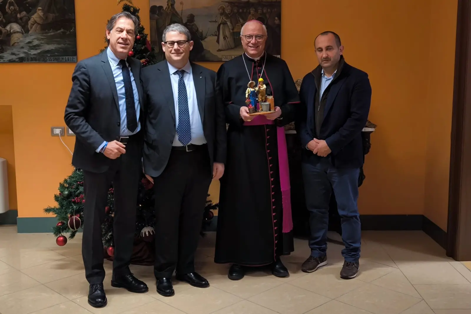 La consegna della statuina 2025 a Baturi