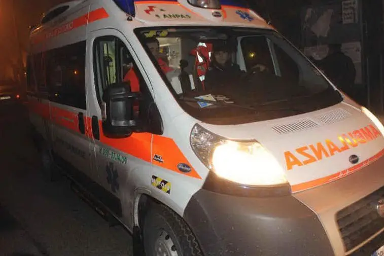 Un'ambulanza