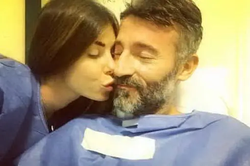 Bianca Atzei in ospedali con Max Biaggi