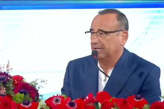 Sanremo, Conti: poche donne? "Scelgo canzoni, non chi canta"