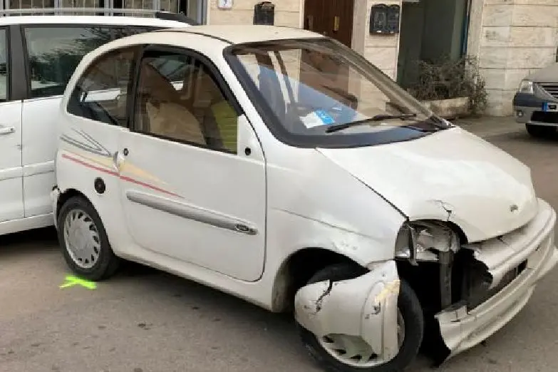 La minicar dopo l'incidente (L'Unione Sarda - Pala)