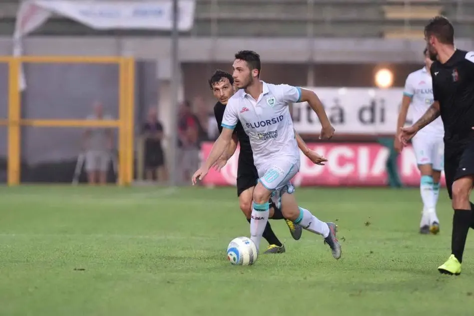 Roberto Biancu, autore del gol dell'1-1 a Novara (foto Olbia Calcio)
