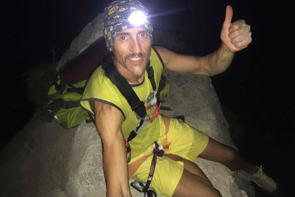 Paolo Contini conquista la cima di Cala Goloritzé: al chiaro di luna in solitaria