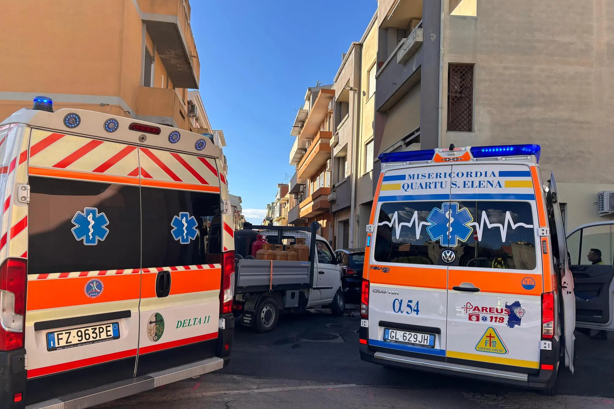 Le ambulanze sul luogo dell'incidente