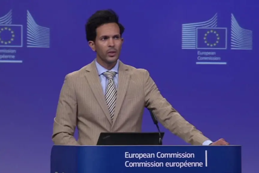 Iran, Ue respinge l'idea di un "pedaggio" nello Stretto di Hormuz