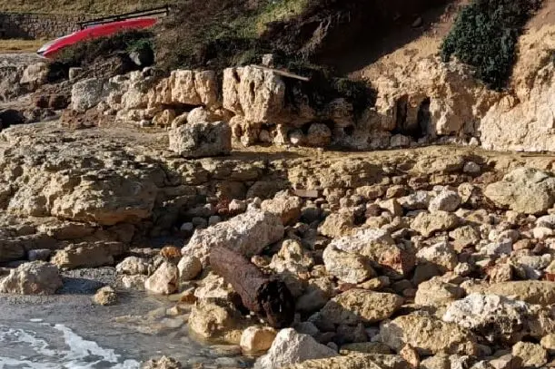 L'erosione costiera sulla costa turritana (foto Pala)