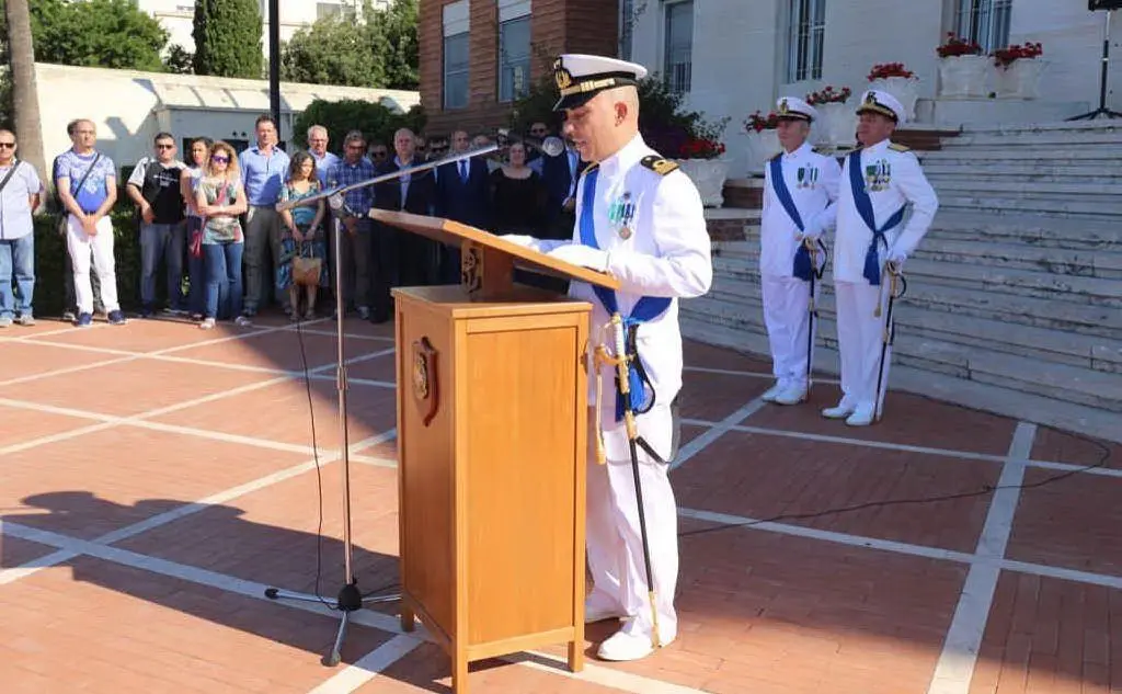 La cerimonia al porto di Cagliari