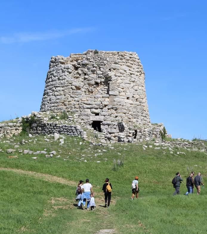 «Museo, nuraghe e laghi aperti per Pasquetta»