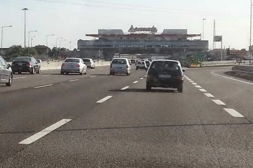 L'incidente si è verificato sulla A5 (foto Google Maps)