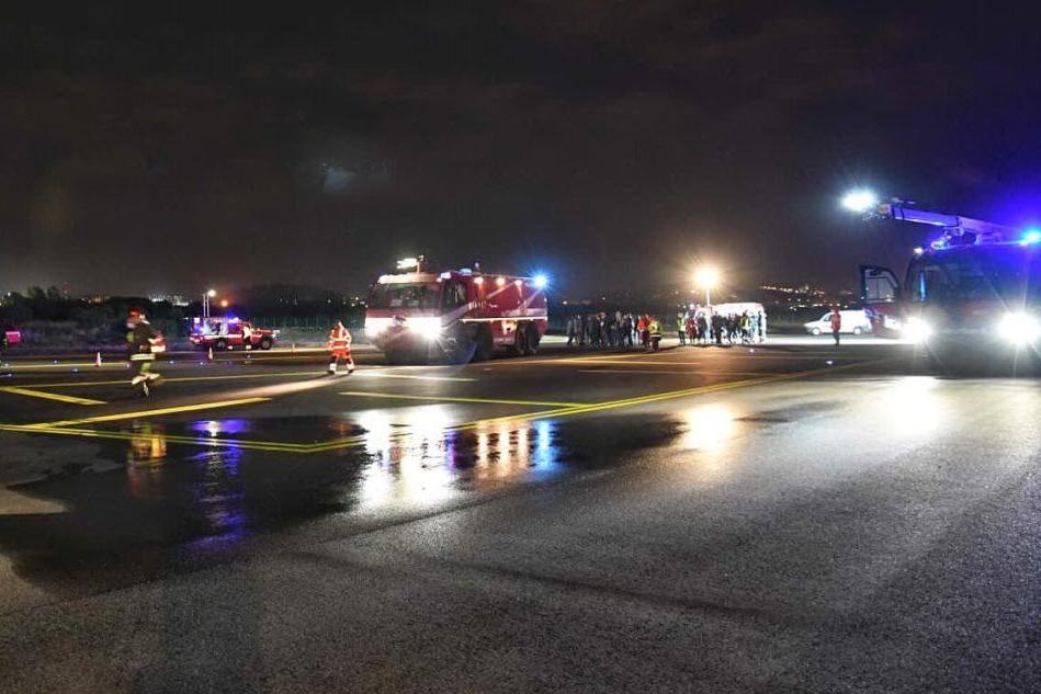 Boeing fuori pista a Elmas, emergenza allo scalo cagliaritano: l'esercitazione