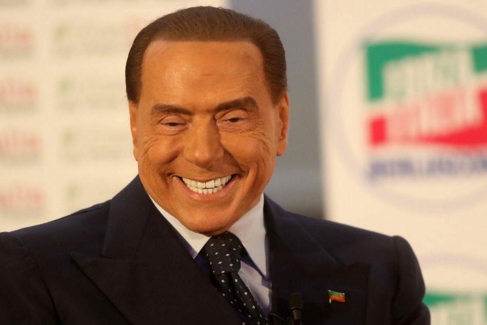 Jobs Act, dietrofront di Berlusconi: &quot;Mai detto di volerlo abolire&quot;