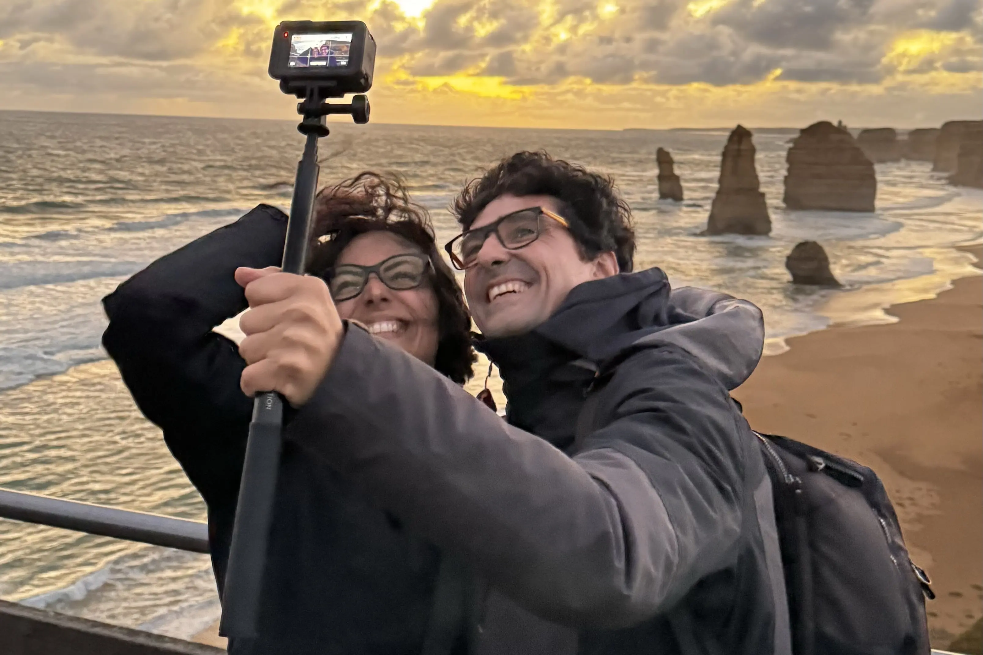 Floris e Nu, avventura in Giappone: «Sardi nel Paese del Sol levante,  fatevi vivi»
