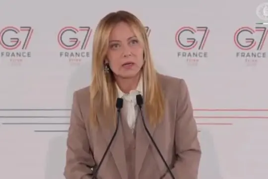 Meloni: Vannacci funzionale a sinistra, non mi pongo il tema alleanza