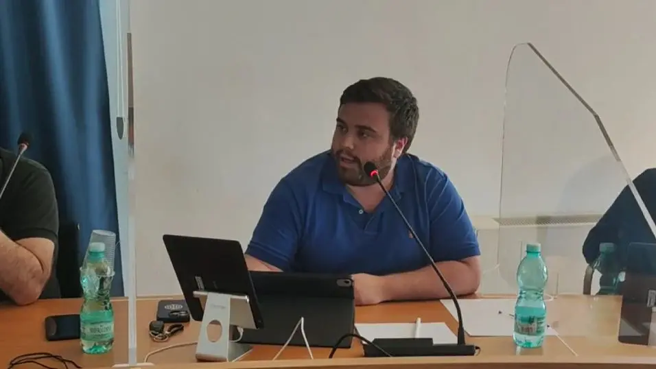 https://immagini.unionesarda.it/version/c:NmMyMjQyZTQtNDA3Yi00:YzkyZDBiYzUtZDY4Yi00/image.webp?f=16:9