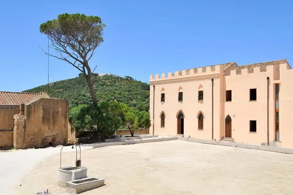 Il castello Salvaterra