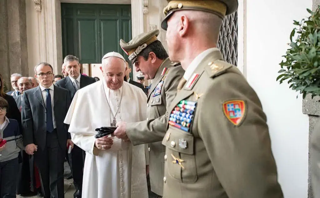 Il Papa incontra la Brigata Sassari (Foto ufficio stampa)