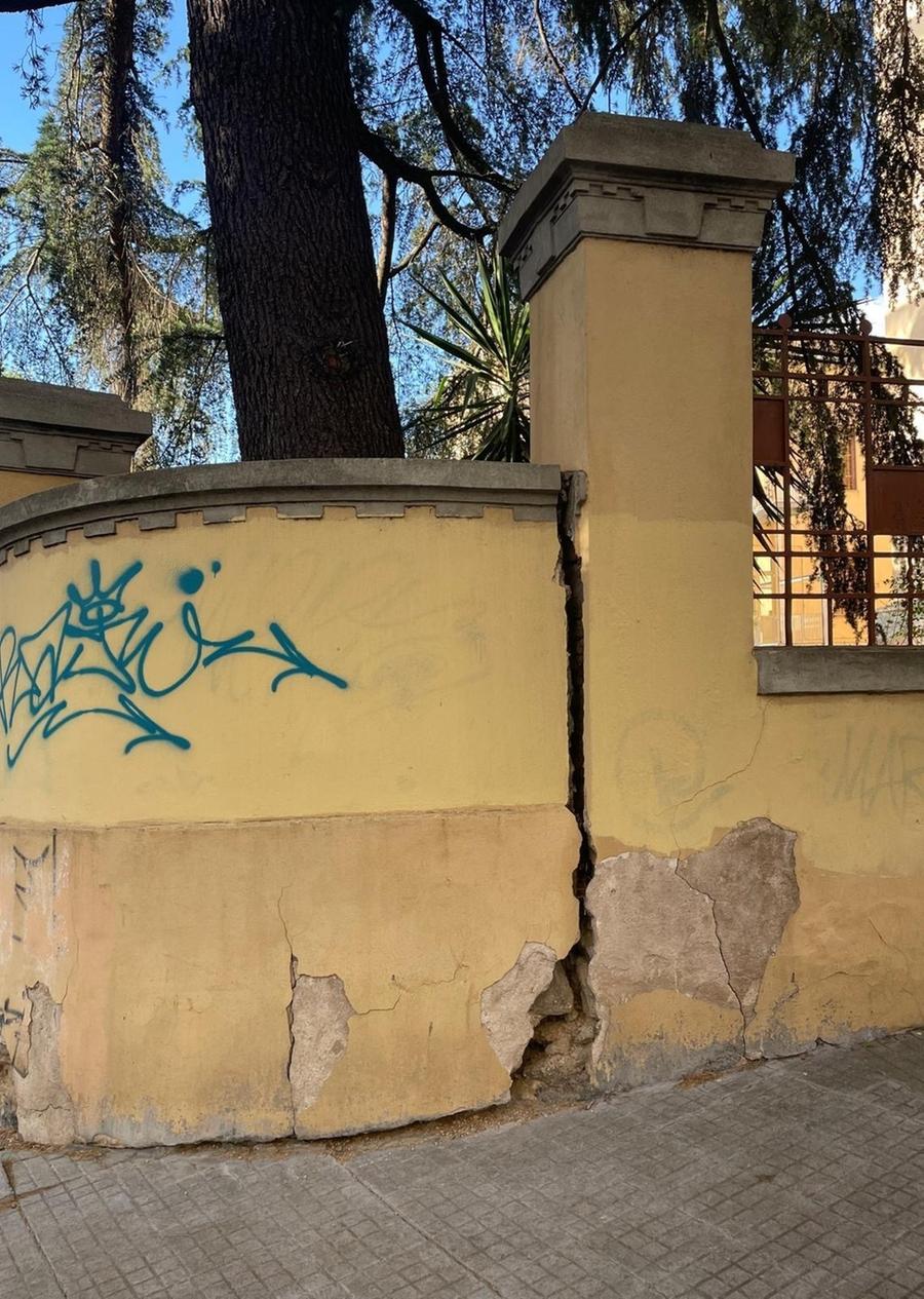 Liceo Asproni chiuso, la fine dei lavori è un miraggio