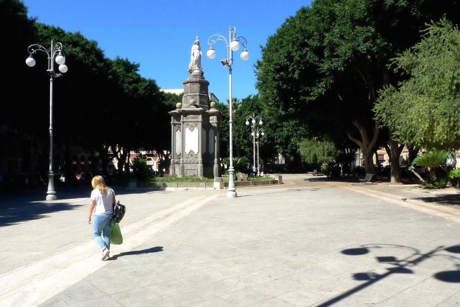 Piazza del Carmine a Cagliari (archivio L'Unione Sarda)