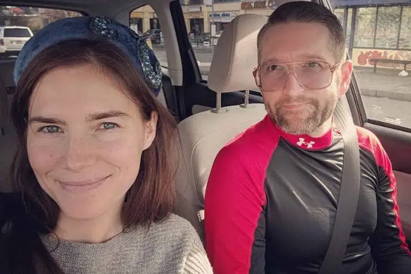 Amanda Knox e il fidanzato Christopher Robinson (foto Instagram)