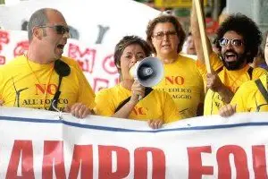 La manifestazione contro il parco eolico