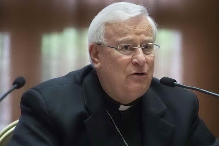 Il cardinal Bassetti: &quot;A messa scambio di pace con lo sguardo&quot;