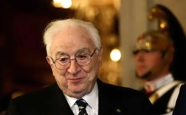 Aldo Moro gli affida il ministero degli Esteri a 47 anni