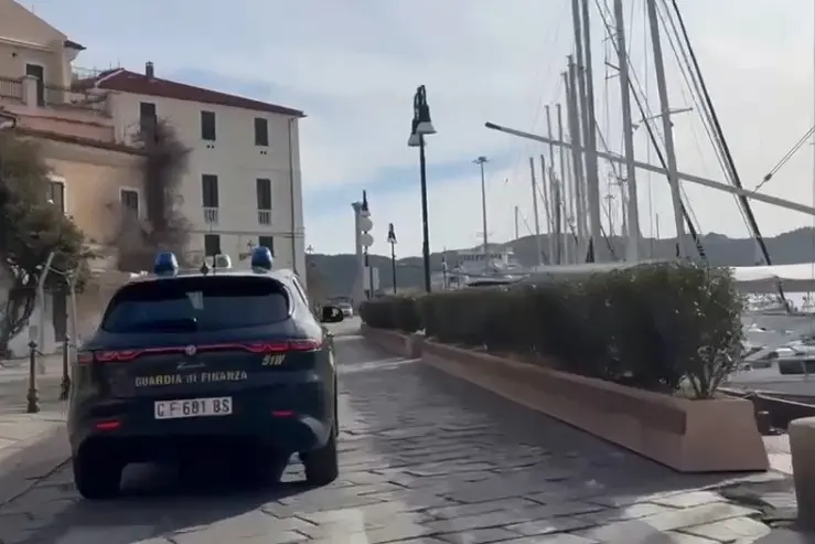 Guardia di Finanza a La Maddalena