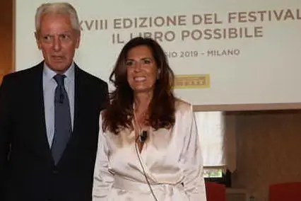 Marco Tronchetti Provera e Rosella Santoro (Ansa)