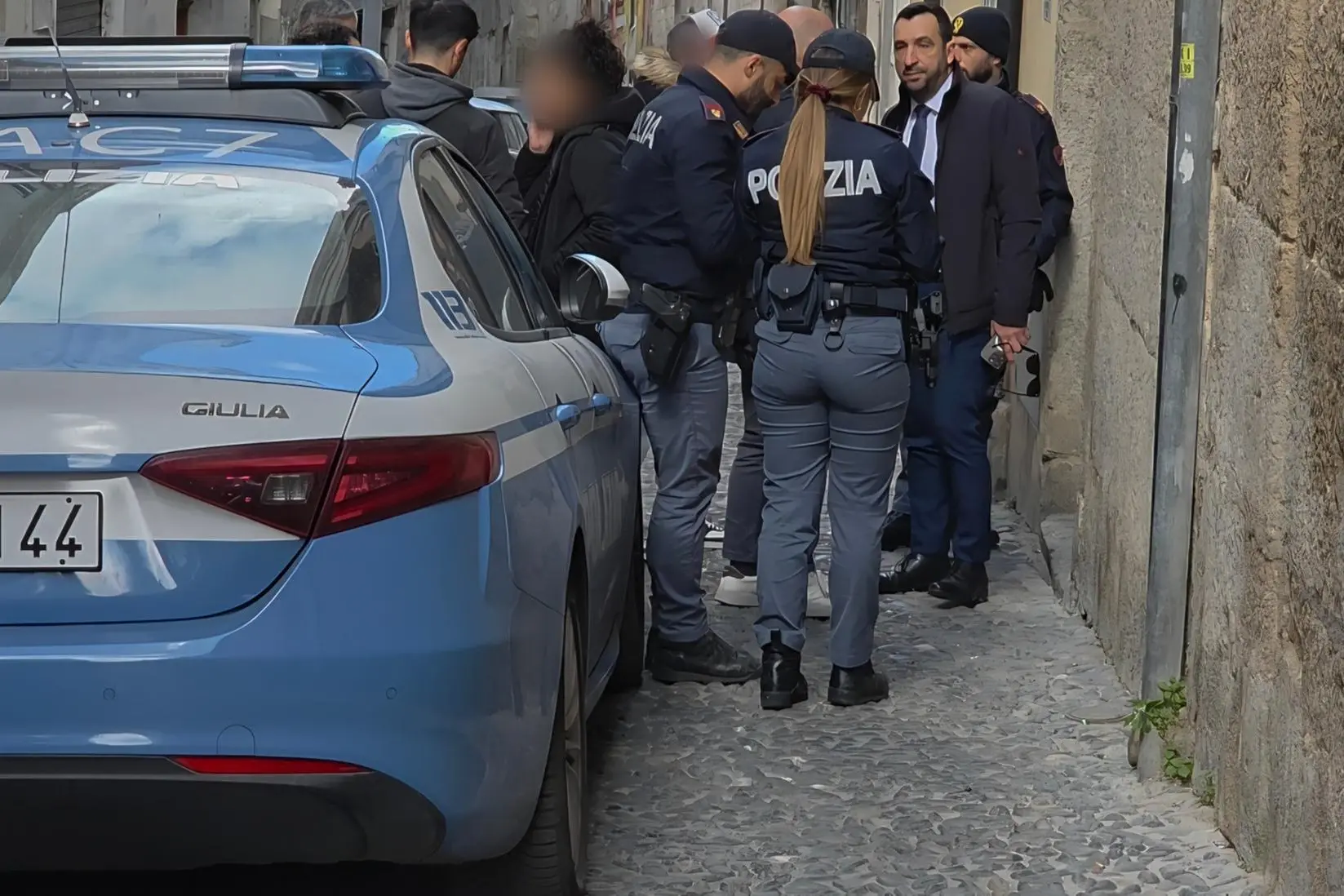 Polizia di Stato in via La Marmora a Sassari (foto Floris)